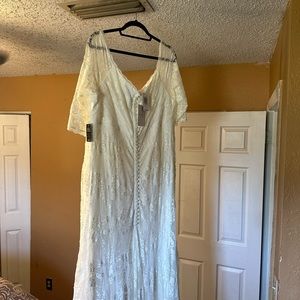 Beautiful white wedding dress brand new with tags